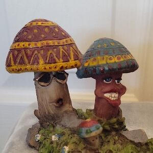 Magic Mushroom Garden Family Frog Wizard Stick Cone Incense Burner USA